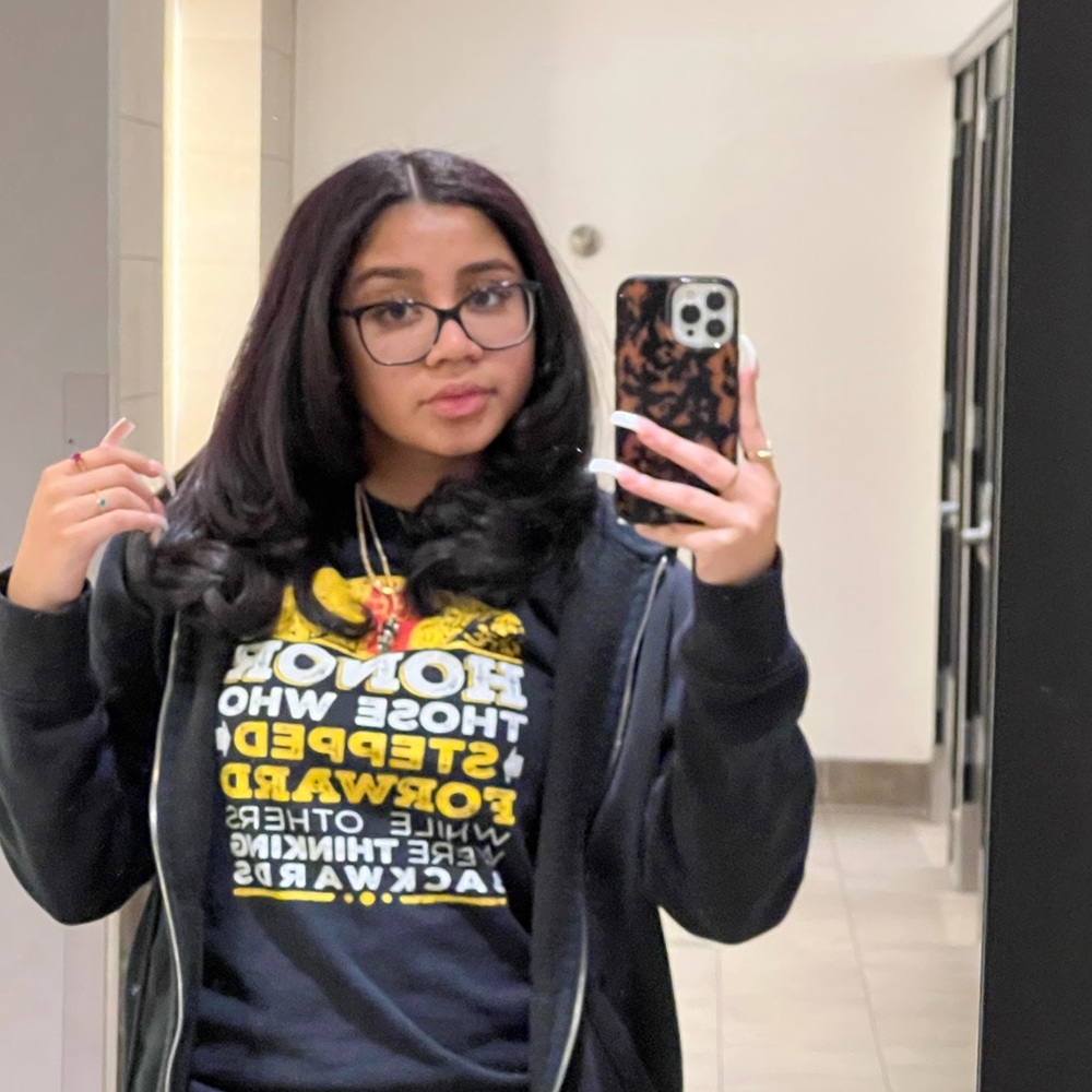 Meet your Posher, Jenissa